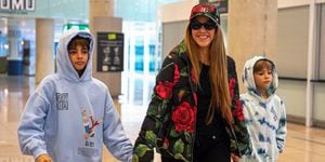 Shakira viajó a Nueva York acompañada de sus hijos para participar del Show de Jimmy Fallon.