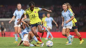NAVI MUMBAI, INDIA - OCTOBER 30: Linda Caicedo of Colombia and Cristina Libran of Spain compete for the ball during the FIFA U-17 Women's World Cup 2022 Final match between Colombia and Spain at DY Patil Stadium on October 30, 2022 in Navi Mumbai, India. (Photo by Joern Pollex - FIFA/FIFA via Getty Images)
