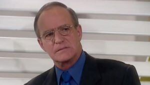 Kepa amuchastegui dio vida a Roberto Mendoza, quien dirigía Ecomoda, en Yo soy Bety, La fea