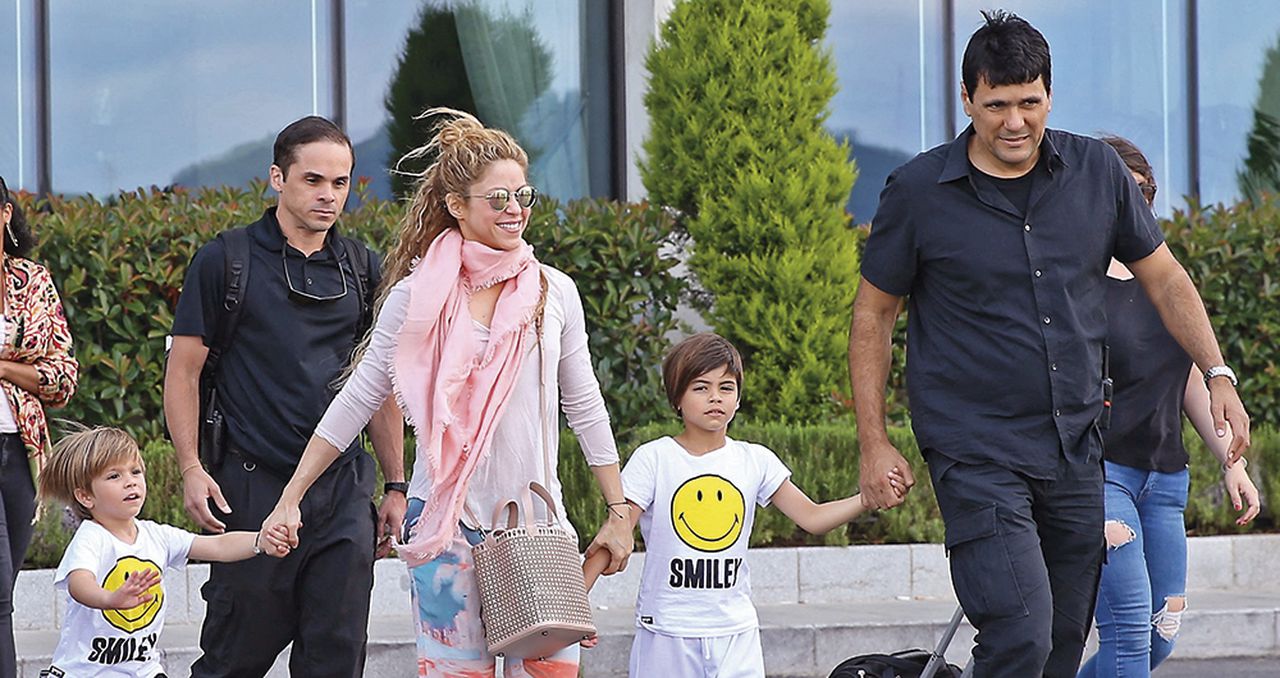 Shakira partiría con sus hijos, Sasha y Milan, para radicarse definitivamente en la ciudad de Miami este 1 de abril a fin de aprovechar las vacaciones que por esos días tienen los alumnos en Estados Unidos.