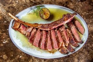 Tauro Steak House, "UN LUGAR DONDE LAS CARNES SON MÁS QUE UN SIMPLE PLATO"
