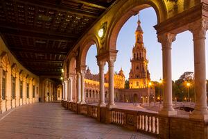 Europe, Spain Andalusia, Sevilla, Plaza de Espana at Dusk