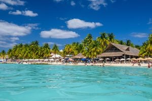 Isla Mujeres es un destino que se caracteriza por sus playas de aguas tibias y transparentes.