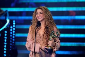 NEWARK, NEW JERSEY - SEPTEMBER 12: Shakira accepts the Michael Jackson Video Vanguard Award onstage during the 2023 MTV Video Music Awards at Prudential Center on September 12, 2023 in Newark, New Jersey. (Photo by Kevin Mazur/Getty Images for MTV)
