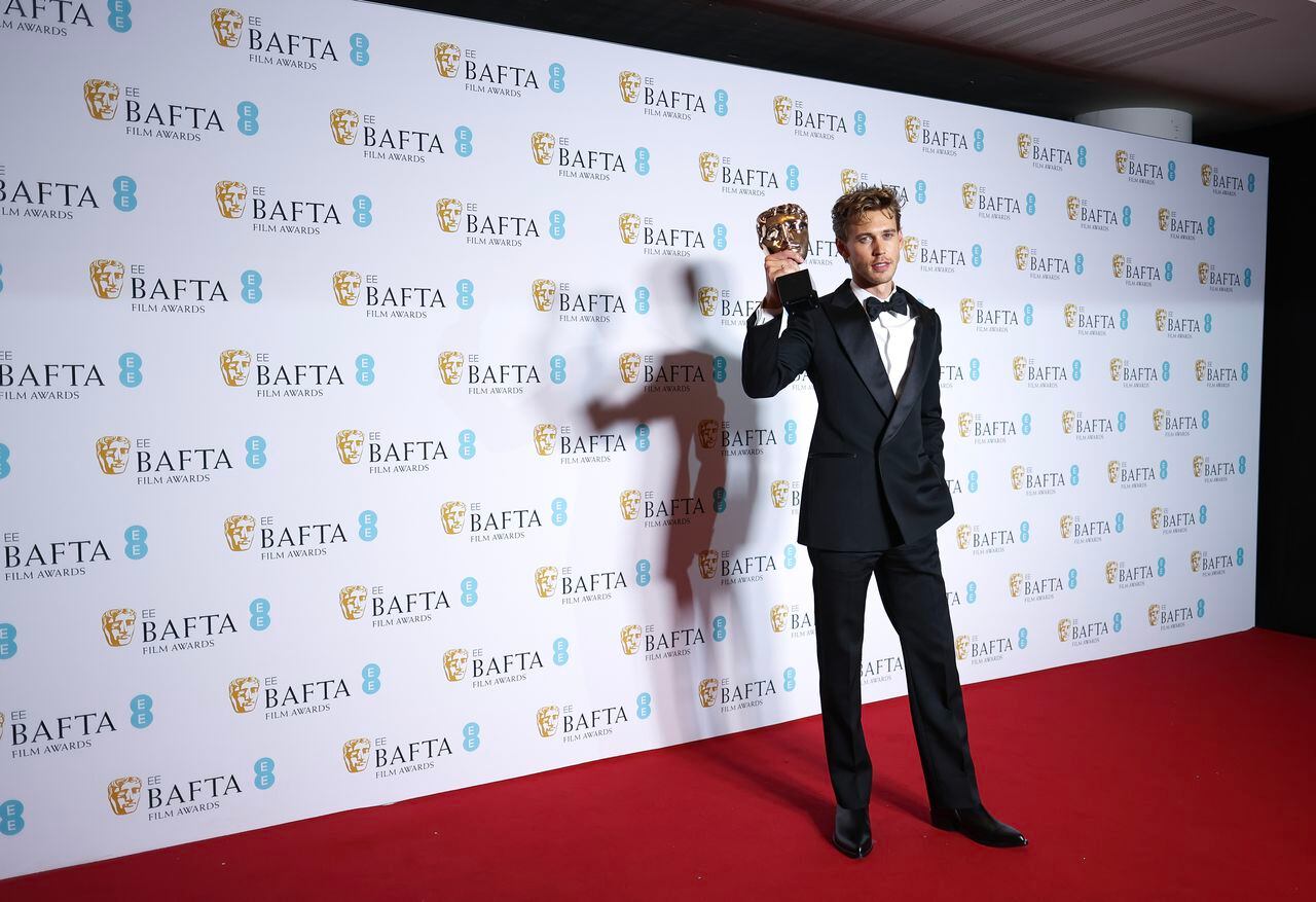 LONDON, ENGLAND - FEBRUARY 19: Austin Butler attends the EE BAFTA Film Awards 2023 Winners Photocall at The Royal Festival Hall on February 19, 2023 in London, England. (Photo by Mike Marsland/WireImage)