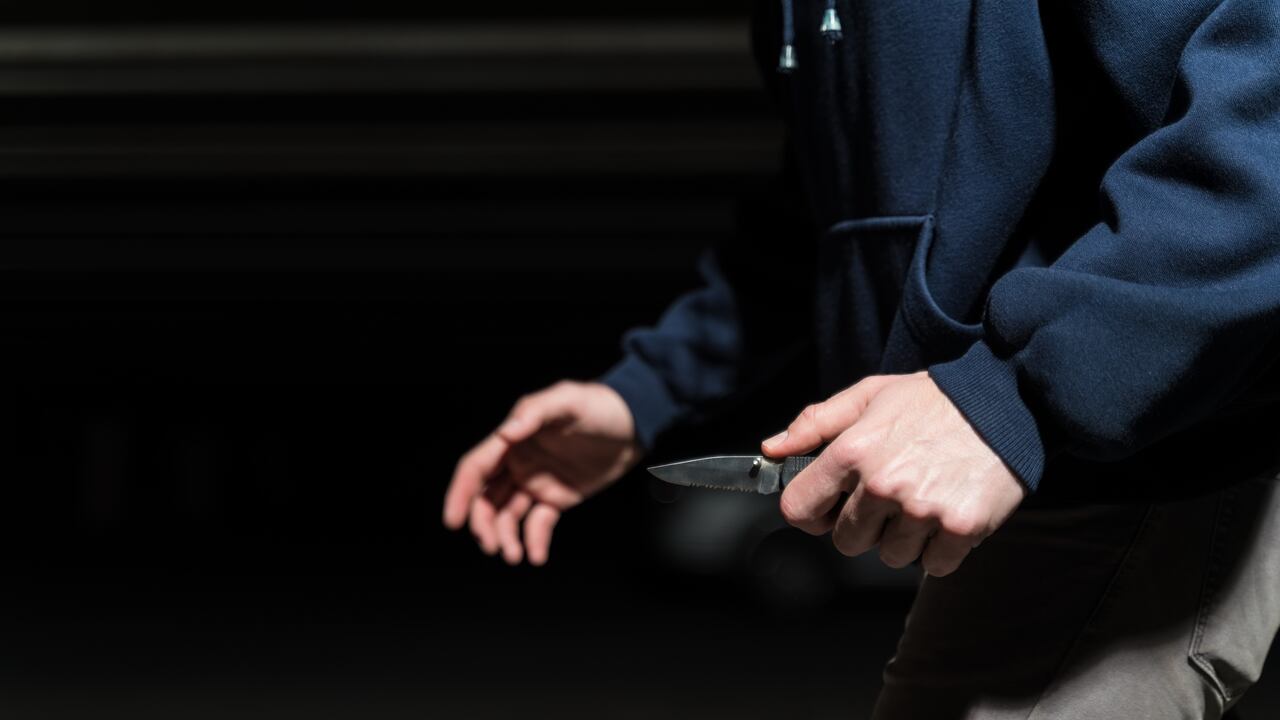 Asalto con arma cortopunzante