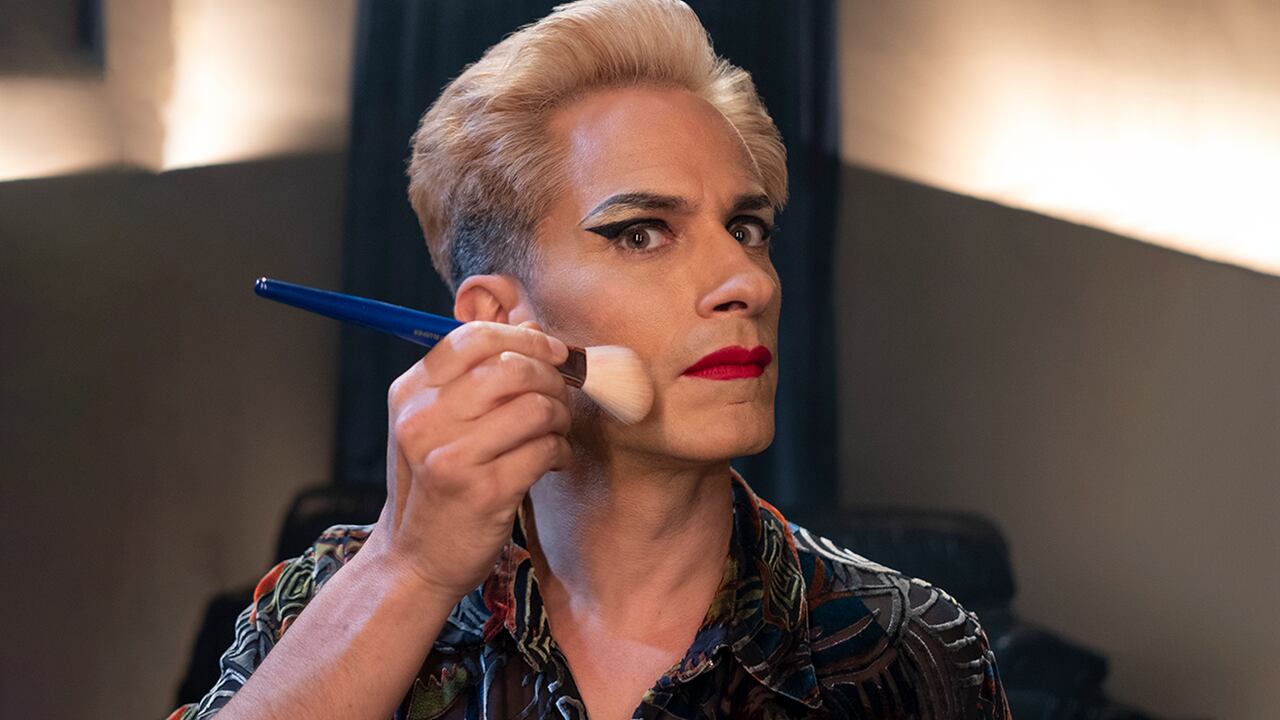 Gael García Bernal protagonizará película inspirada en el primer gladiador de lucha libre LGBTI+