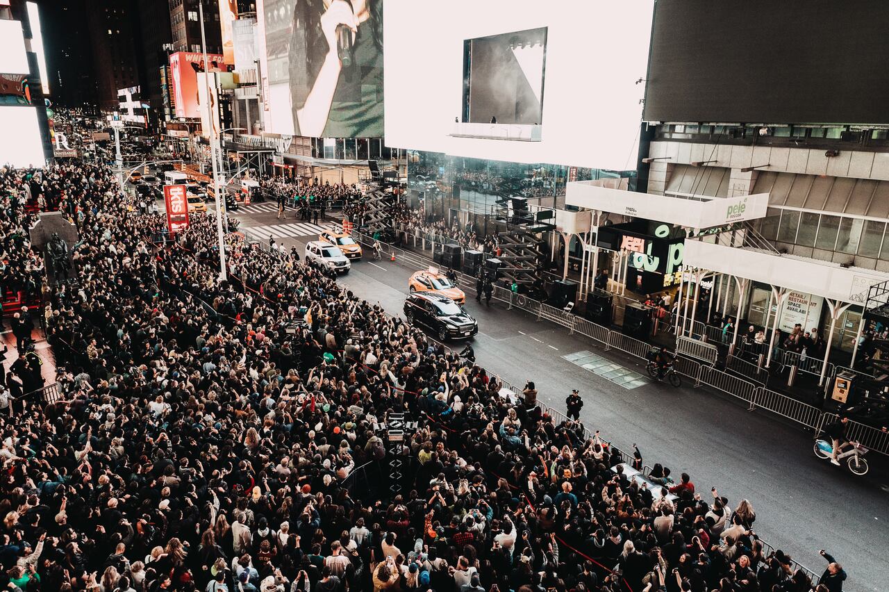 Charli xcx Times Square