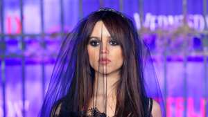 Jenna Marie Ortega es la actriz estadounidense encargada de dar vida a Merlina.