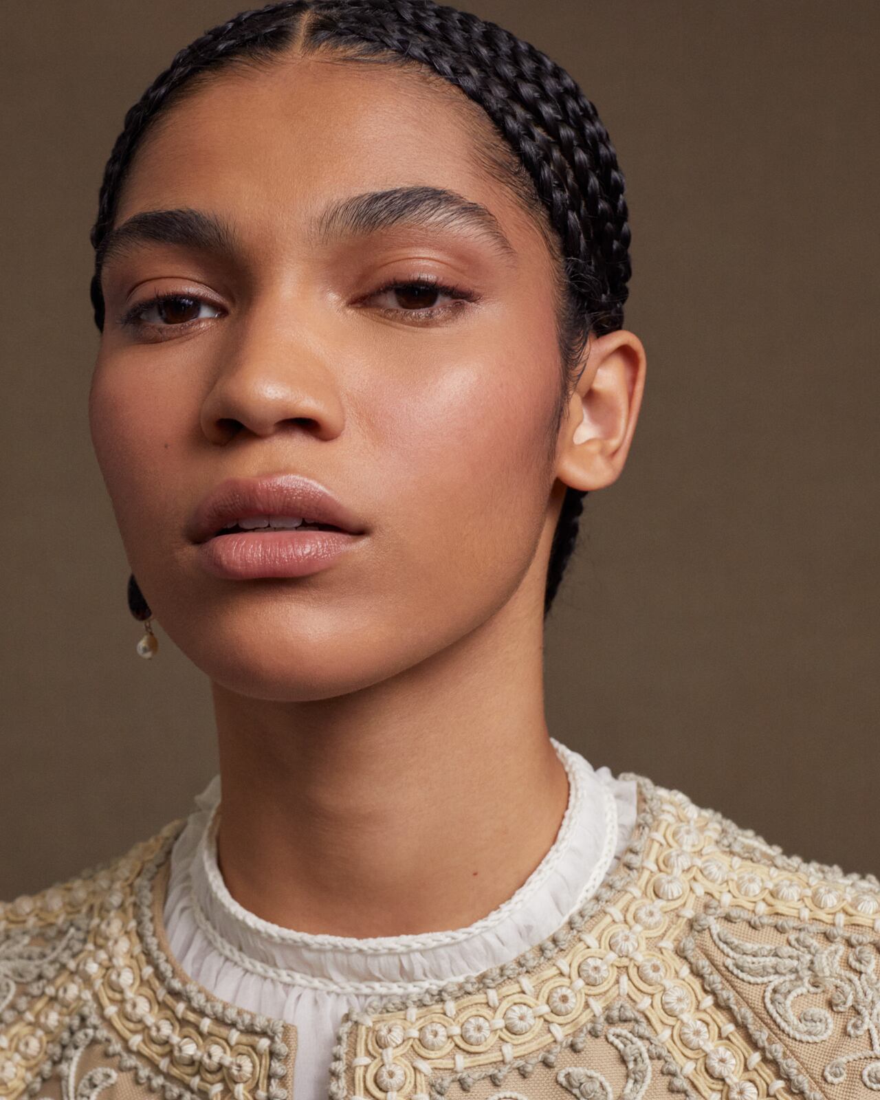 Autumn-Winter 2022-2023 Haute Couture by Dior
Dior makeup created and styled by Peter Philips