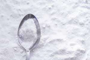 Bicarbonato de sodio ¿cuáles son los principales beneficios y contraindicaciones de consumirlo?