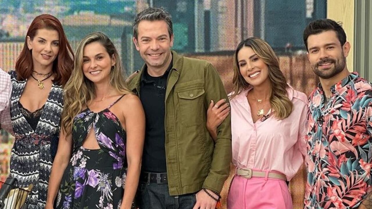 Carolina Cruz, Carolina Soto, Catalina Gómez, Iván Lalinde, presentadores programa "Día a Día"