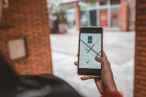 Existe la posibilidad de que el servicio de transporte mediante aplicaciones móviles deje de funcionar en el país. Getty Images.