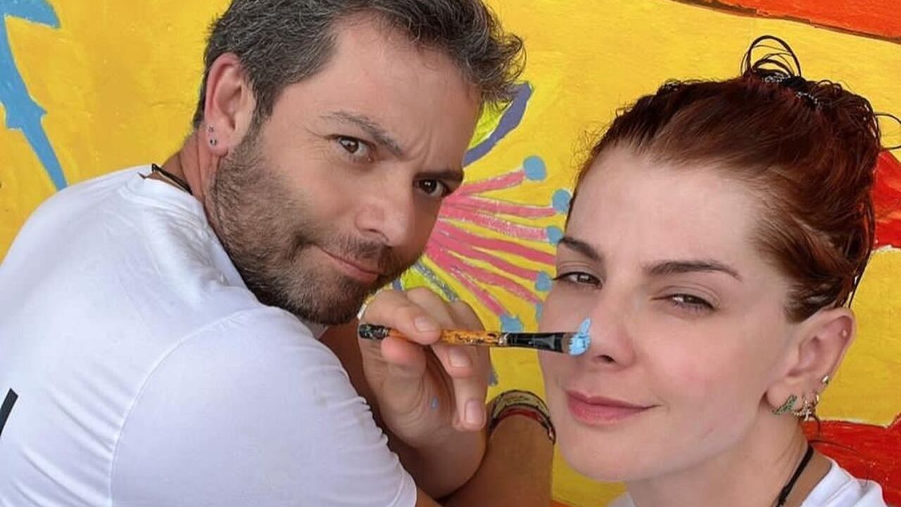 Carolina Cruz e Iván Lalinde comparten un beso