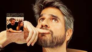 El presentador está dando de qué hablar en redes por unas imágenes donde aparecer con una mujer y no es Daniela Álvarez.