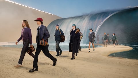 Entre olas y sastrería: el nuevo lenguaje de Louis Vuitton