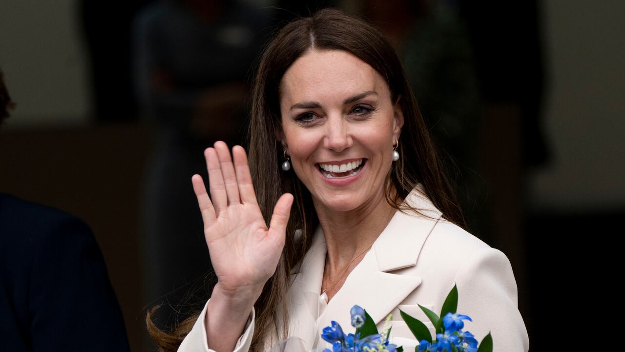 LONDON, ENGLAND - APRIL 27: Catherine, Duchess of Cambridge, Patron, the Royal College of Obstetricians and Gynaecologists (RCOG), visits the RCM and RCOGs headquarters on April 27, 2022 in London, England. (Mark Cuthbert/UK Press via Getty Images)