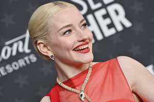 LOS ANGELES, CALIFORNIA Julia Garner Critics Choice Awards