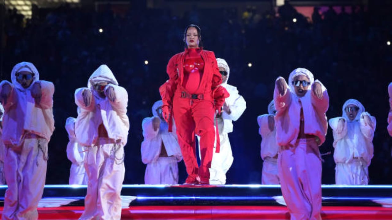 Karol G comparte el momento en el que Rihanna dice “qué chimba”
