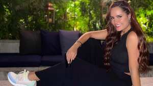 Ana Lucía Dominguez en vestido negro