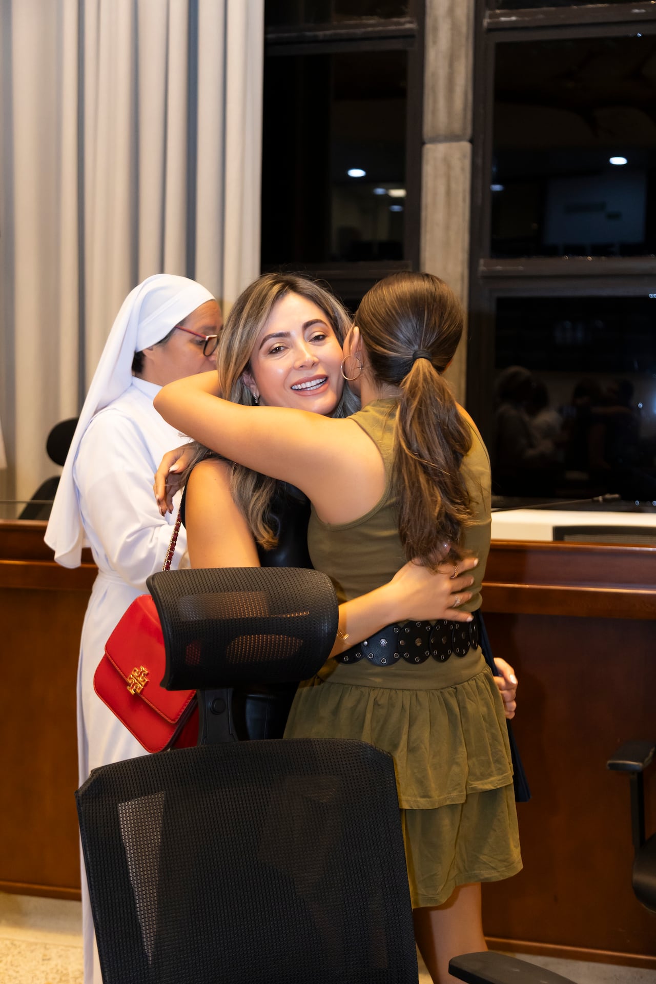 Catalina Jaramillo recibe condecoración del Concejo de Medellín