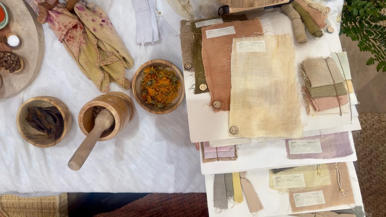 Proceso de confección textil con tintes naturales