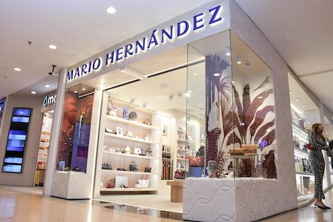 La nueva boutique de Mario Hernández, inspirada en la casa de su fundador, abre sus puertas