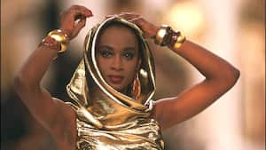 FRANCE - MARCH 01: Fashion show ready -to -wear fall -winter 91 -92 in Paris, France in March, 1991 - Yves Saint Laurent. (Photo by Daniel SIMON/Gamma-Rapho via Getty Images)