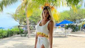 Instagram @melinaramirez90