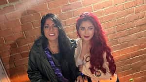 Rafaella acompañando a Marbelle el día de su cumpleaños.