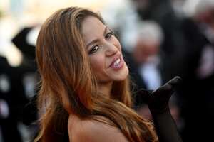 "A través de mi música no he intentado otra cosa más que ser honesta y utilizarla como una catarsis. Mis canciones quizás son la mejor terapia. Son más eficaces que una visita al psicólogo, al psicoanalista”.
Shakira, en entrevista al periodista mexicano Enrique Acevedo.