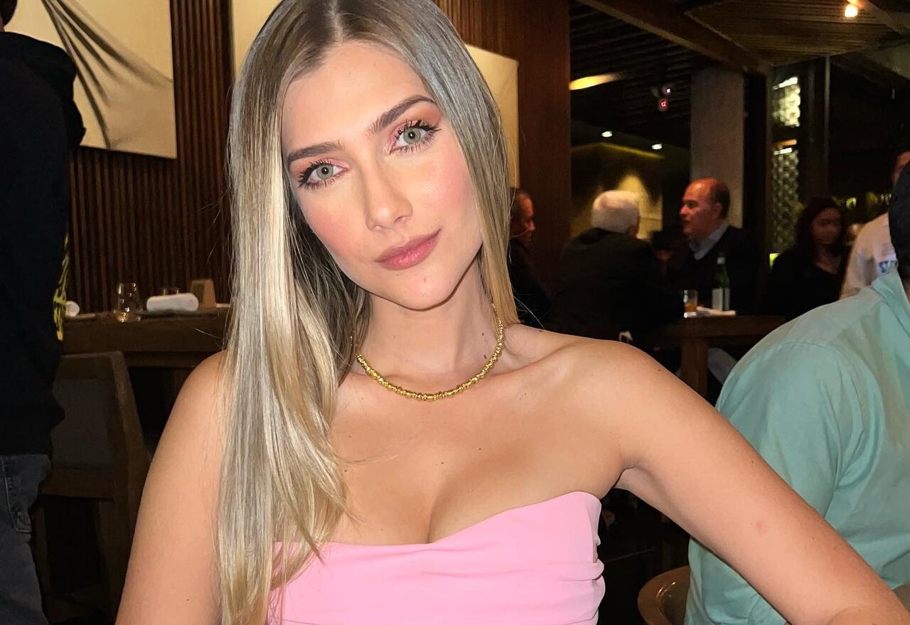 Ya ganamos”: el tremendo cuerpazo de María Fernanda Aristizábal en bikini fucsia - Fucsia