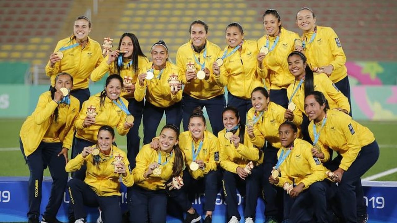 La colombiana que se despidió por lo alto del fútbol profesional