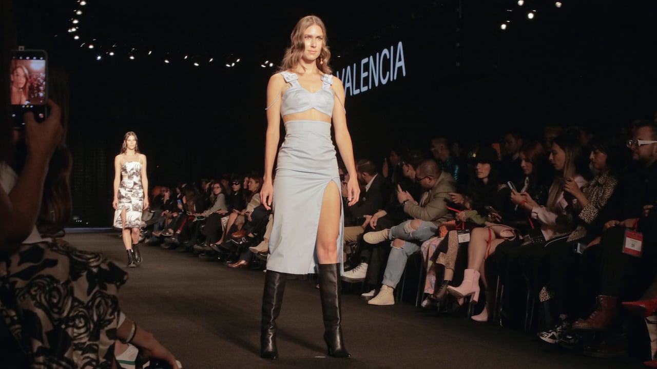 Pasarela Stevan Valencia con la colección Cartografías a mar abierto en Bogotá Fashion Week 2022