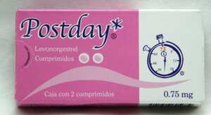 Se cree que la grasa absorbe la droga, lo que disminuye su concentración sanguínea.