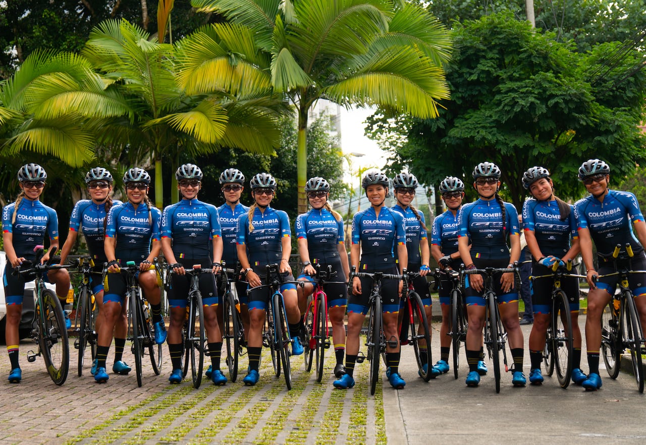 Equipo femenino Colombia Tierra de Atletas GW Shimano