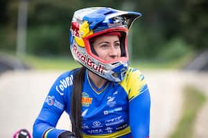 BOGOTÁ, COLOMBIA - 25 DE JUNIO: La ciclista colombiana de BMX Mariana Pajón durante una sesión de entrenamiento el 25 de junio de 2021 en Bogotá, Colombia. (Foto de Maximiliano Blanco / Getty Images)