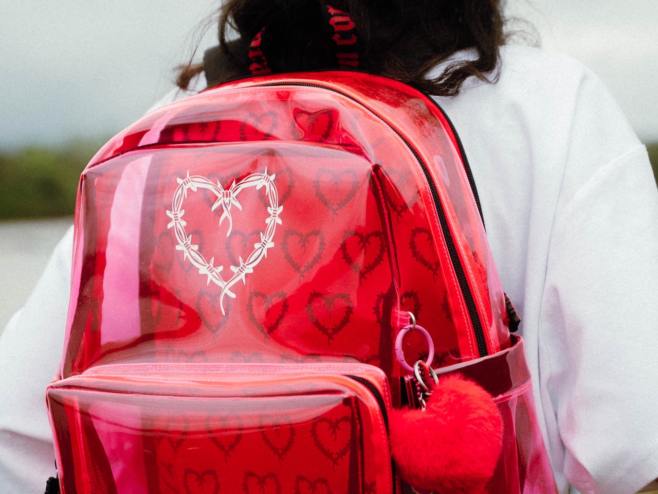 La fundación de Karol G y TOTTO se unen para transformar historias desde el diseño