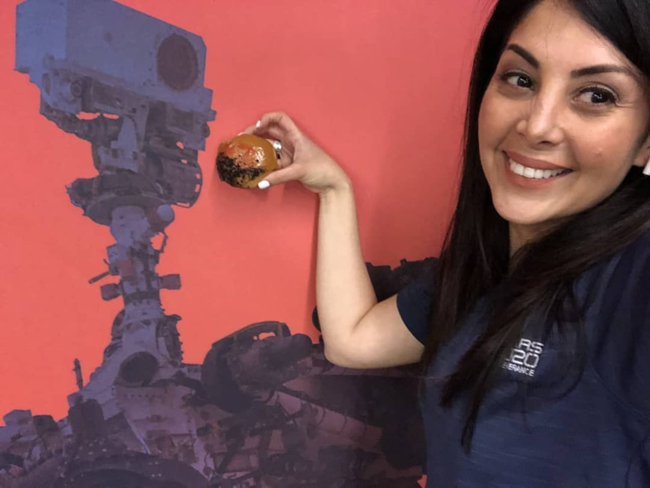 Diana Trujillo, directora de vuelo de la Nasa
