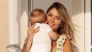 La mujer tuvo a su hijo en diciembre.