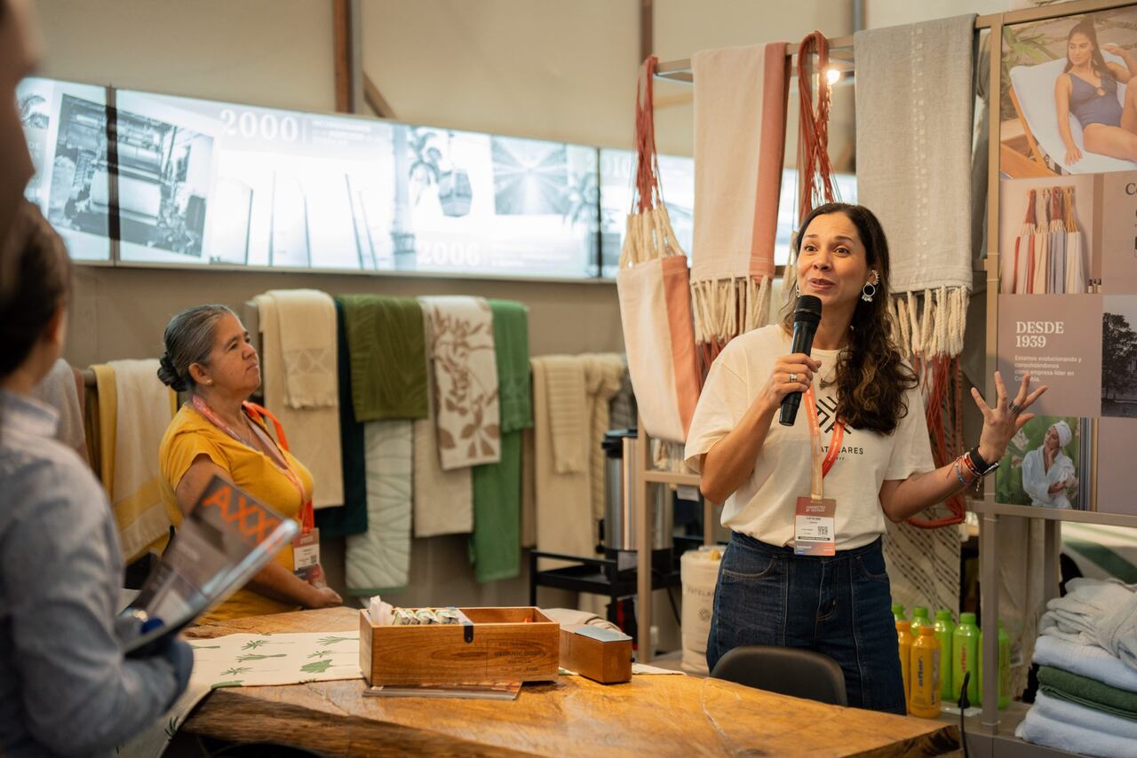 Fatelares reduce sus emisiones y recicla agua y fibras; mientras que Proquinal apuesta por energías renovables y productos de bajo impacto ambiental.