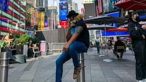 Instagram @estiwar.g