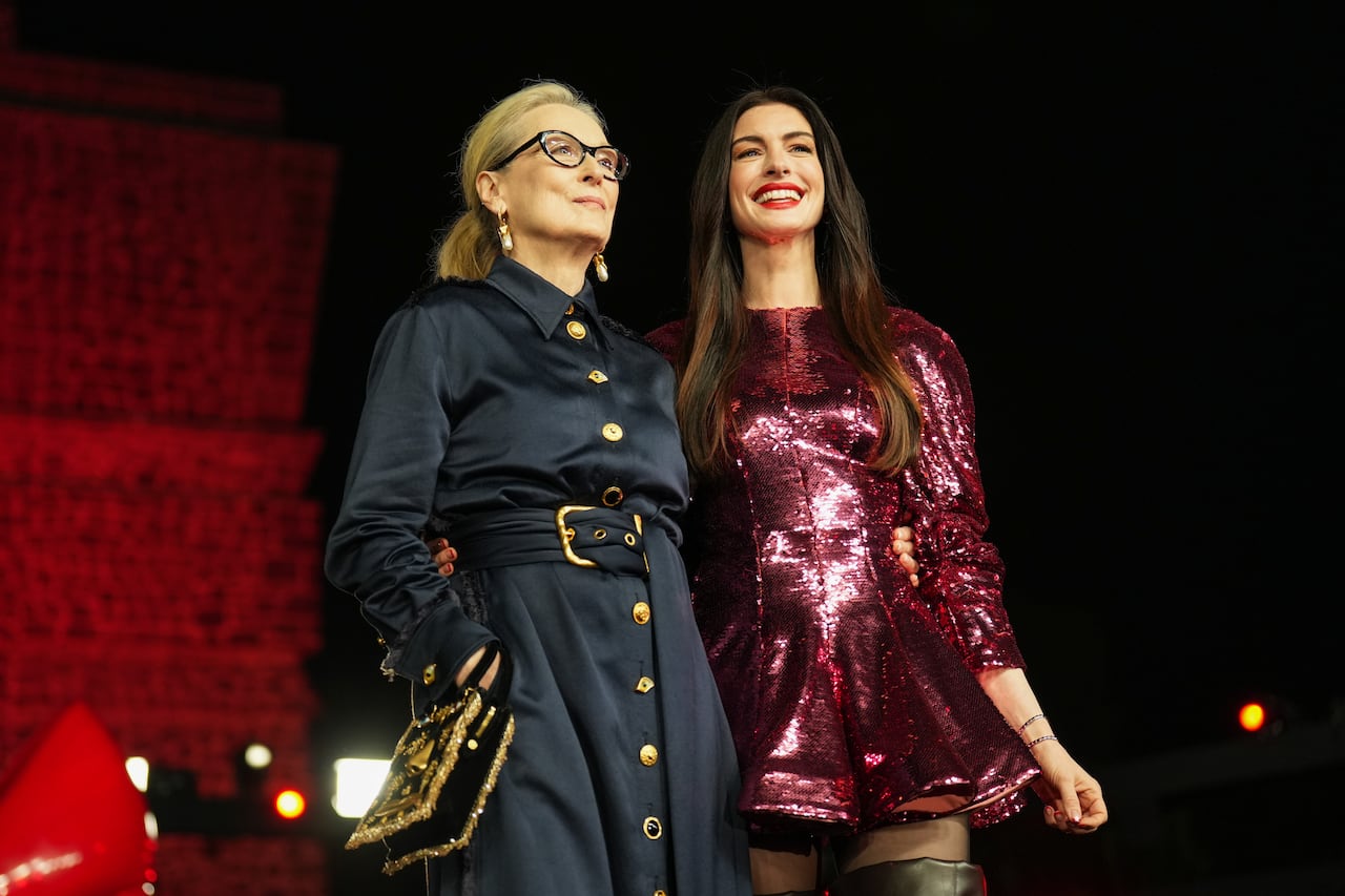 La capital mexicana se transformó en el epicentro de la moda global con la llegada de dos leyendas de Hollywood: Meryl Streep y Anne Hathaway para la promoción de El diablo viste a la moda 2.