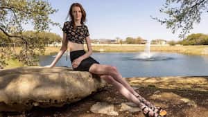 Maci Currin, la mujer con las piernas más largas del mundo.