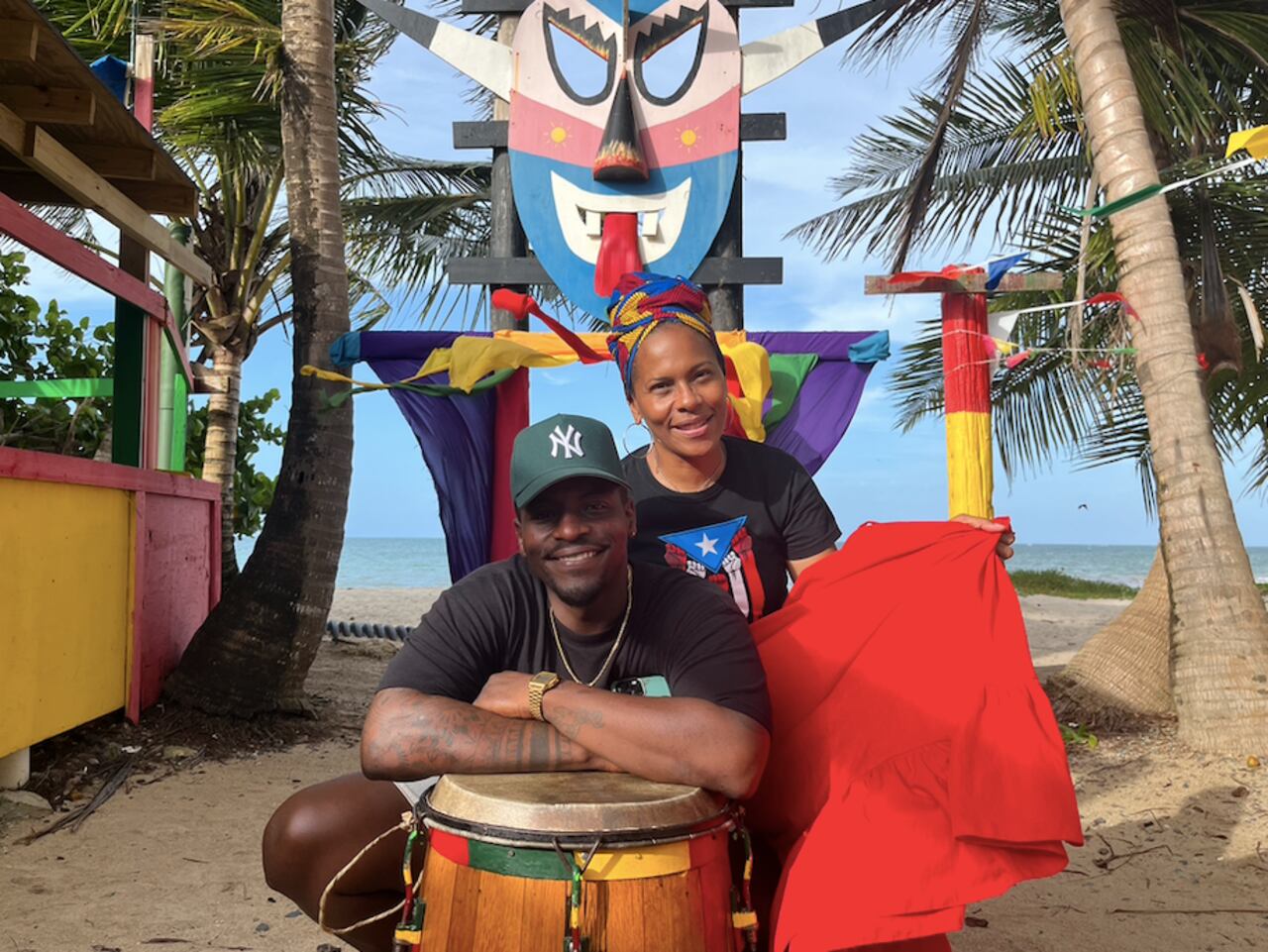 Sheila Osorio se ha encargado de mantener viva la tradición de la bomba en la isla.