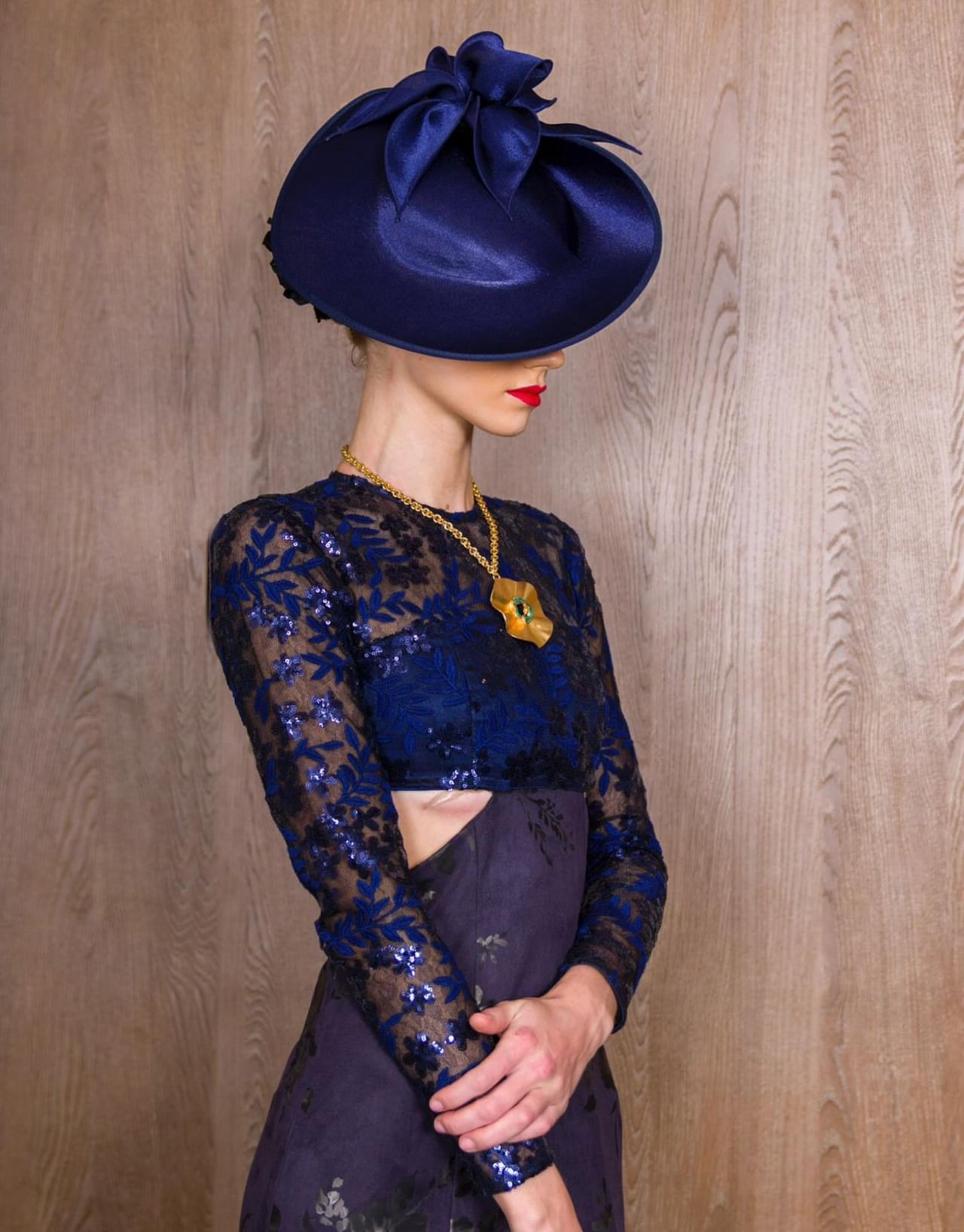 Raúl Peñaranda 2026: color, volumen y feminidad como lenguaje de la pasarela