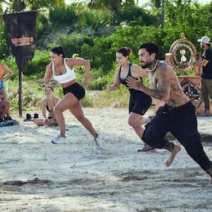 Marcela y Manuela estuvieron con otros famosos en Survivor, la isla de los famosos. Foto: Instagram @marcelareyes.