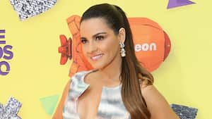MEXICO CITY, MEXICO - AUGUST 15:  Maite Perroni arrives at Nickelodeon Kids' Choice Awards Mexico 2015 Red Carpet at Auditorio Nacional on August 15, 2015 in Mexico City, Mexico.  (Photo by Victor Chavez/WireImage)