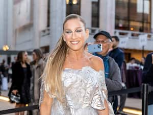 NEW YORK, NEW YORK - OCTOBER 09:Actress Sarah Jessica Parker is seen arriving to New York City Ballet 2024 Fall Fashion Gala at David H. Koch Theater at Lincoln Center on October 09, 2024 in New York City. (Photo by Gilbert Carrasquillo/GC Images)