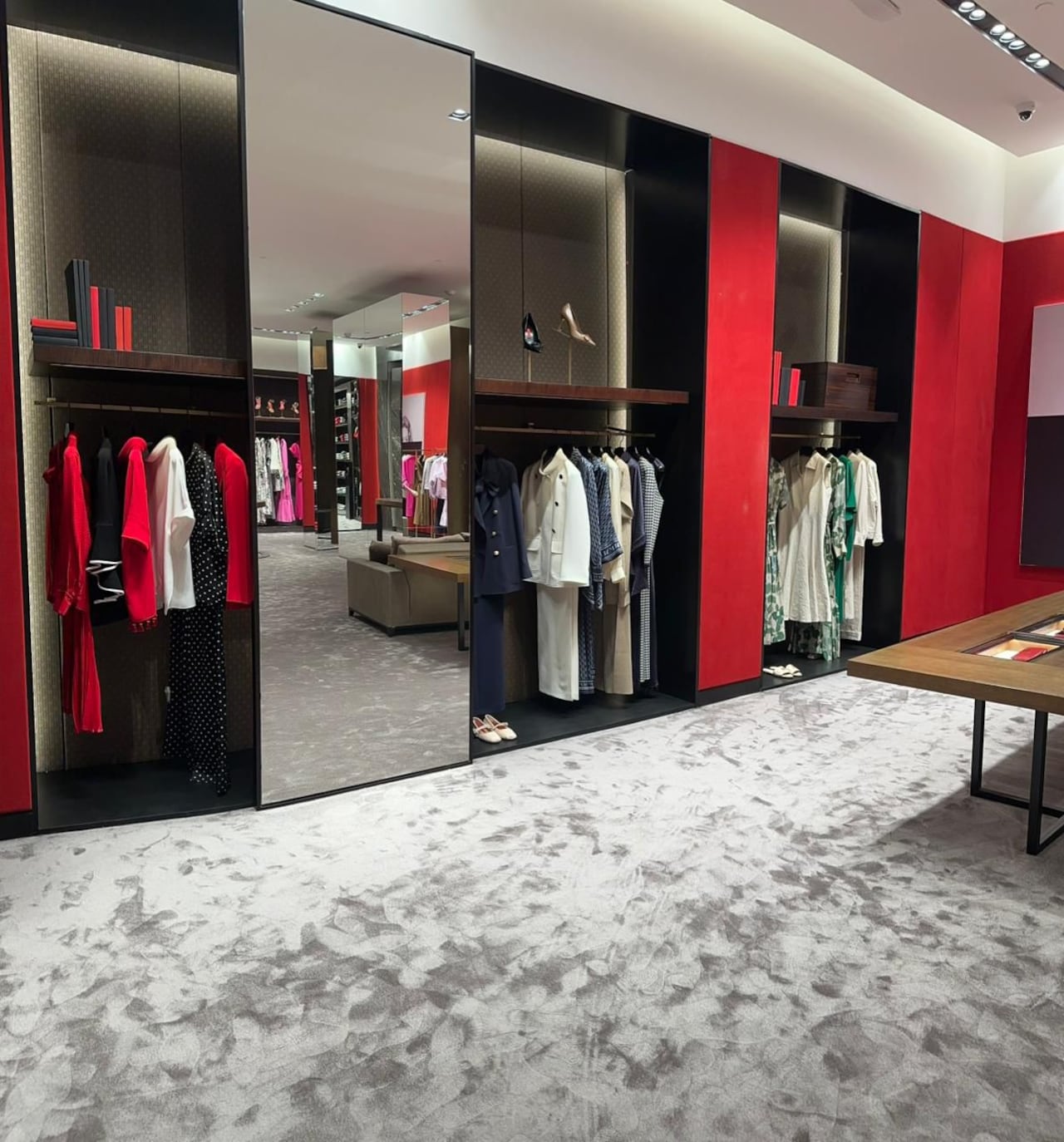 CH Carolina Herrera: un nuevo espacio de lujo en Medellín